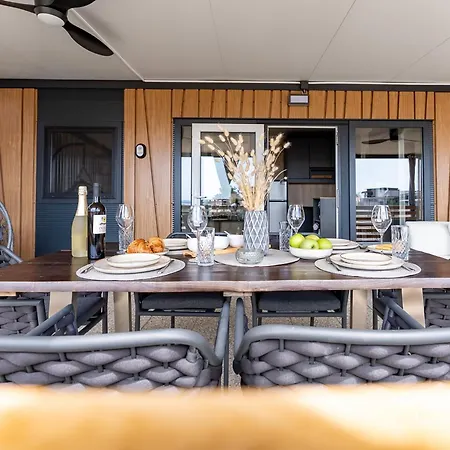 Mobile Altura Luxury Sea View Retreat